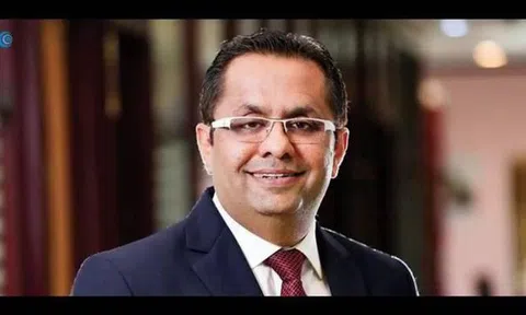 Từng bị bạn gái 'đá' vì làm shipper, nay trở thành đại gia 'máu mặt'