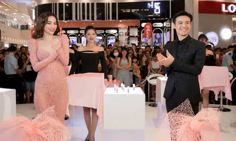 Startup son môi của chàng trai 9x 'cháy hàng' ngày đầu mở bán