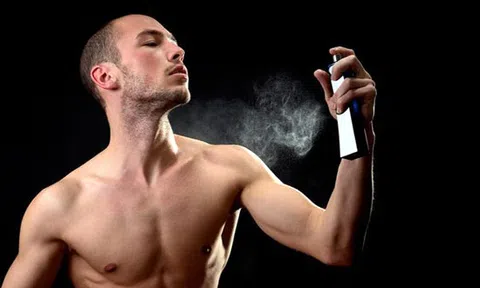 Bí mật bên trong một chai nước hoa: Giá 100 USD, hương liệu chỉ 2 USD!