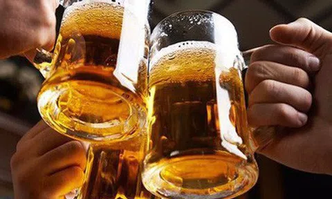 Sau bữa cơm đãi khách, 2 nhân viên mới lập tức bị đuổi việc: Lý do ai cũng nên ngẫm!