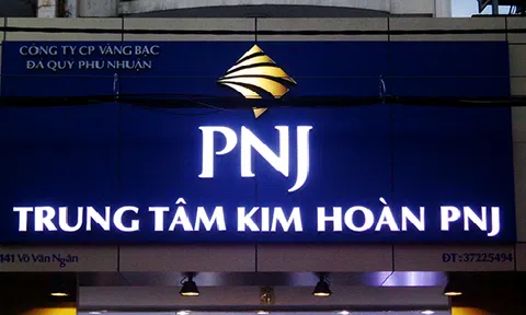 PNJ: “Hết mưa là nắng hửng lên thôi!”
