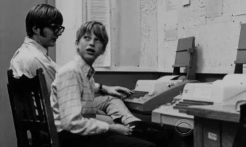 Quá khứ Bill Gates: Từng bị bắt về đồn, 'giở trò' để học với nữ sinh