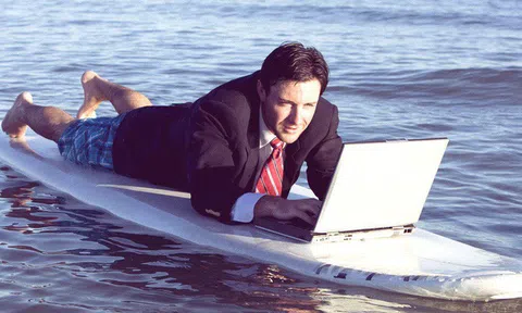 Triệu phú tự thân Grant Cardone: Muốn thành công, bạn phải làm việc nhiều hơn số đông người khác, ngay cả khi đó là ngày nghỉ