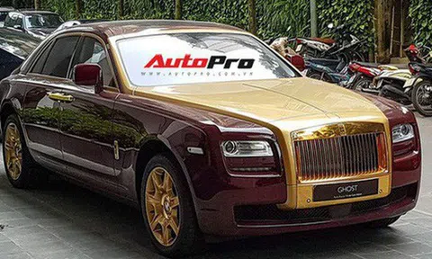 Ông chủ tập đoàn FLC tậu thêm Rolls-Royce Ghost dát vàng khủng nhất Việt Nam