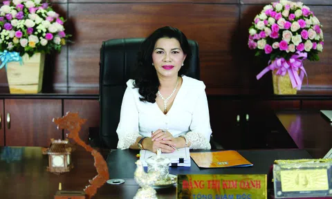Bán 3.000 sản phẩm/năm, bà chủ công ty Địa ốc Kim Oanh trở thành bà trùm bất động sản vùng ven