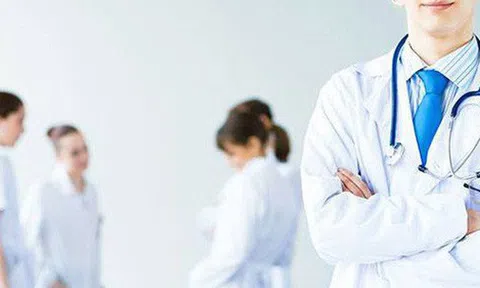 [Nhật ký Blouse trắng]: Một đêm đấu với tử thần