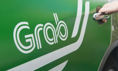 Bỏ việc văn phòng, lái Grab, tài xế “té ngửa" mức thu nhập 35 triệu đồng/tháng