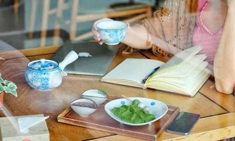 Mô hình F&B kiểu Nhật này có thể níu chân khách hàng cả ngày: Nhâm nhi Cafe sáng, thưởng thức bữa trưa, phỏng vấn tuyển dụng, thậm chí họp team tại quán