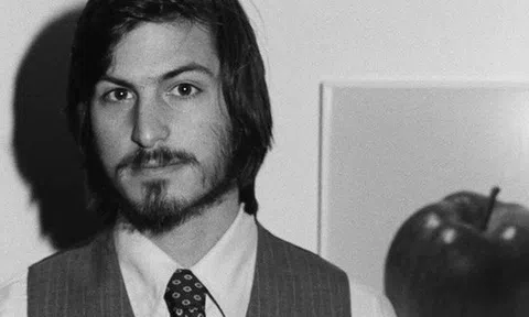Những lời trăn trối cuối cùng của Steve Jobs: Cho dù bạn chọn ghế hạng nhất hay hạng phổ thông thì khi máy bay hạ cánh, bạn cũng phải bước xuống