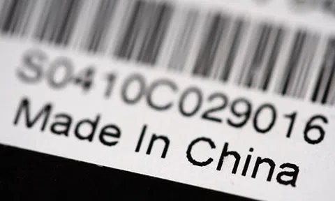 Gắn mác ngoại cho hàng Việt gia công ở nước ngoài: Bí kíp kinh doanh hay rủi ro?