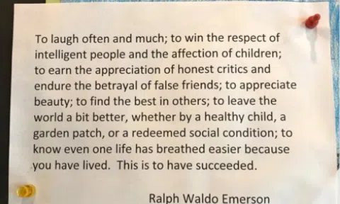Bí quyết thành công được dán trên đầu tủ lạnh của người đàn ông giàu nhất thế giới