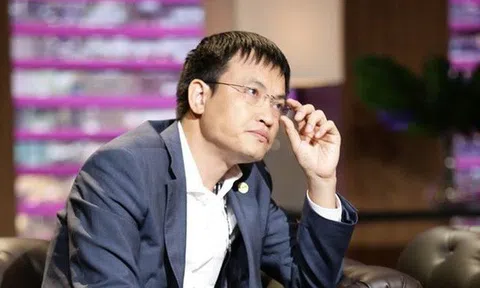 Công ty 3 năm lỗ liên tiếp hàng trăm tỷ, cổ phiếu không ai mua, Shark Vương từ chức chủ tịch