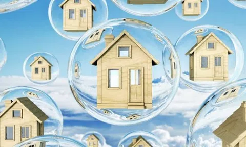 Sau 'sốt' đất, chuyên gia nói 'chưa có gì phải hốt hoảng'