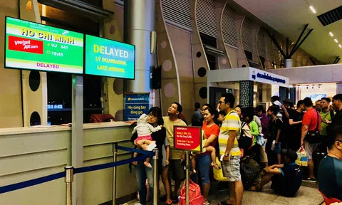 Vietjet đội sổ chậm chuyến, Vietnam Airlines dẫn đầu hủy chuyến