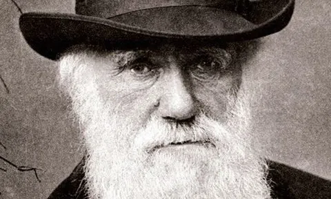 Cách đọc sách thú vị, đáng học hỏi của Charles Darwin