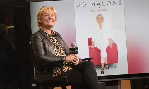 Cuộc đời thăng trầm của 'nữ hoàng mùi hương' Jo Malone