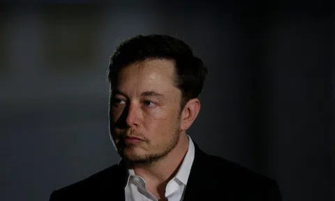 Elon Musk chia sẻ về sinh nhật lần thứ 47 của mình: “Làm việc cả đêm, không có bạn bè, không có gì cả”
