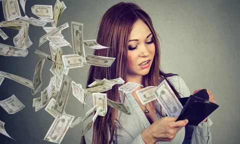 Nắm trong tay khoản tiết kiệm 250.000 USD ở tuổi 28, chàng trai chỉ ra "lối mòn" tư duy khiến số đông "nghèo vẫn hoàn nghèo"