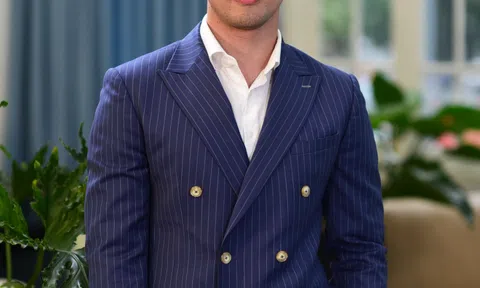 "Shark Khoa thành công nhờ cha mẹ?" và văn hóa "Hỏi sốc" trên truyền hình