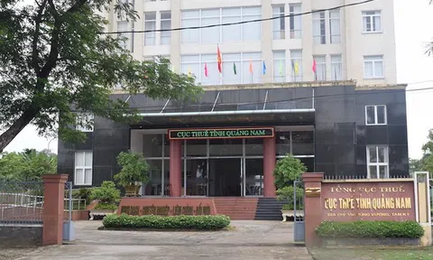 Người nhận gần 17 tỉ đồng từ Google đến nộp thuế