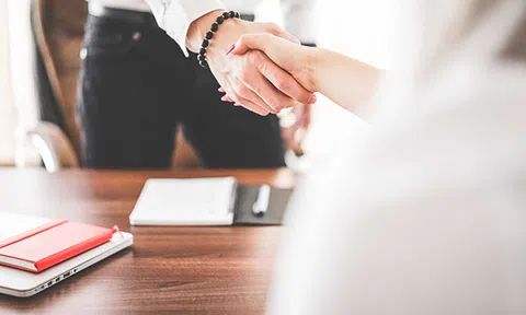 Tuyệt chiêu bán hàng chỉ với một từ: "Bởi vì"