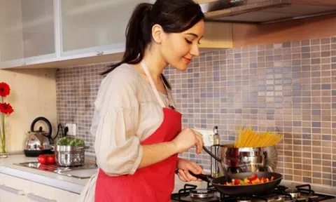 Cô gái 25 tuổi bị ung thư, nguyên nhân do chính thứ luôn có trong bếp của mọi nhà gây ra