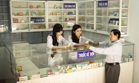 Nhà thuốc bán thuốc không theo toa sẽ bị thu hồi giấy chứng nhận kinh doanh