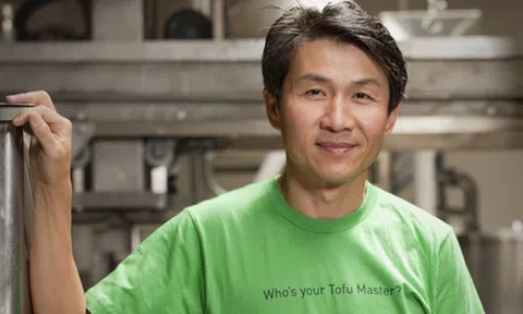 Doanh nhân gốc Việt bán đậu phụ tại Mỹ thu 350 tỷ một năm