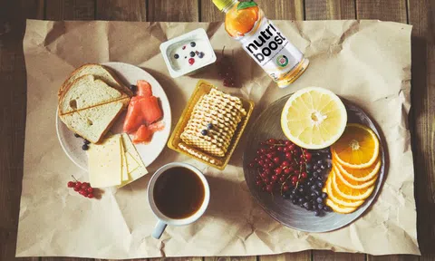 Chúng ta cần ăn gì để có sức khỏe tha hồ làm việc hiệu quả?