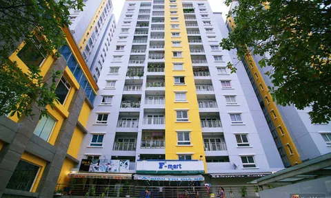 Về nhà được vài ngày, nhiều người dân chung cư Carina kêu cứu thảm thiết vì bị kẹt trong thang máy