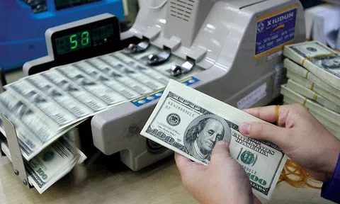 USD mua bán thoải mái ở 'phố vàng' Sài Gòn