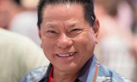 Tỷ phú gốc Việt Hoàng Kiều rớt khỏi danh sách những người giàu nhất Mỹ