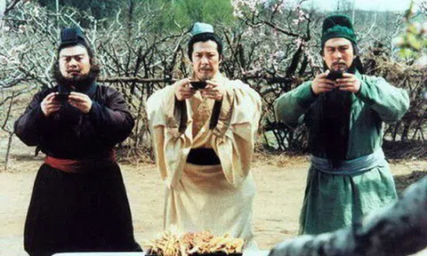 Vì sao Lưu Bị cho con trai lấy 2 con gái của Trương Phi nhưng lại “ngó lơ” con gái Quan Vũ?