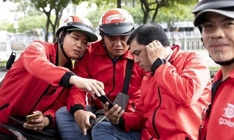 Go-Viet ra 3 tháng vẫn "bắt" khách dùng tiền mặt: Bất lợi vì rào cản chính sách hay chiến thuật giành xế khôn ngoan từ tay Grab?