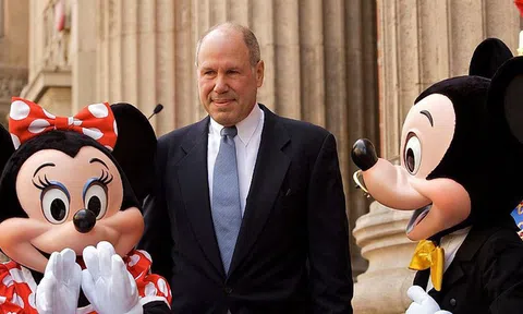 Từ chuyện nhặt rác của CEO Disney để thấy tại sao bạn mãi là nhân viên quèn