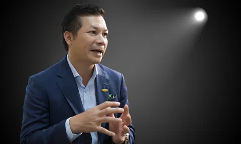 Shark Hưng: Cuộc sống không bao giờ có cân bằng, muốn bình an thì ngồi dưới đáy, còn ở đỉnh cao thì phải chấp nhận mọi thứ luôn có thể xô ngã mình!