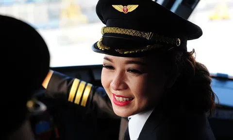 Hành trình trở thành cơ trưởng của nữ tiếp viên xinh đẹp
