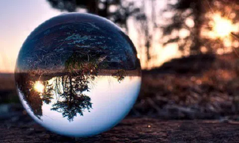 Muốn cả đời an yên phải hiểu rõ đạo lý: Con người chúng ta là những chiếc bình rỗng, bạn đổ gì vào thì sẽ nhận được thứ đó