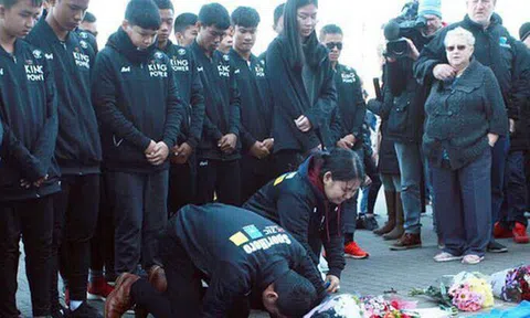 Viết tâm thư buồn rơi nước mắt, Kiatisak quỳ lạy cố Chủ tịch Vichai Srivaddhanaprabha