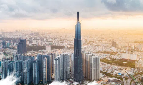 Sau khi trình làng xe VinFast, mua lại siêu thị Fivimart, ra mắt VinCity, Vingroup công bố lãi trước thuế 9 tháng đạt hơn 8.800 tỷ đồng, tăng 72%