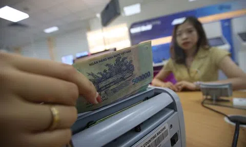 Chạy đua làm sạch sở hữu, ngân hàng toan tính gì?
