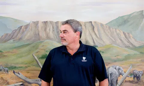 Vay tiền để khởi nghiệp ở tuổi 20, chàng trai lái xe thuê giờ đây trở thành ông chủ của đế chế công viên nước rộng gần 7.000 m2 trị giá 300 triệu USD