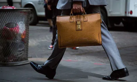 Nghiên cứu giới triệu phú 5 năm, tôi nhận ra: Muốn giàu, đừng chơi xổ số!