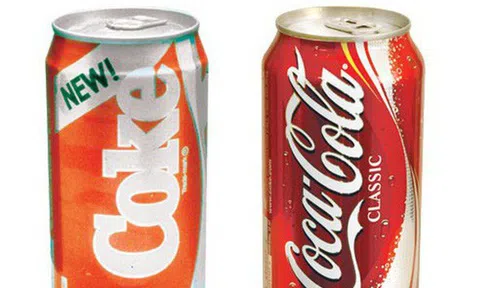 Sai lầm marketing lớn nhất mọi thời đại của Coca Cola: "Có mới nới cũ", khai tử Coke nguyên bản để làm New Coke, bị khách hàng trung thành phẫn nộ tẩy chay