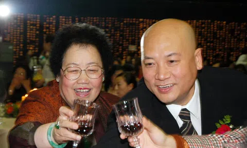 Người sửa đồ nội thất thuê trở thành 'Nữ vương trong giới bất động sản Bắc Kinh'