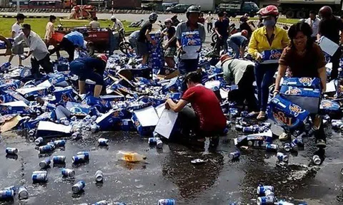 Nhiều gia đình văn hóa thế, sao lại nói 'xuống cấp'?