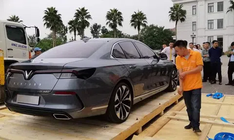 Mẫu Lux A2.0 của VinFast bất ngờ xuất hiện tại Việt Nam