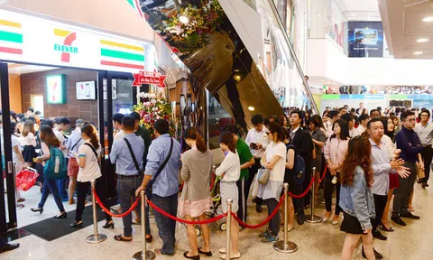 Đại siêu thị, cửa hàng tiện lợi của đại gia ngoại bủa vây khắp Sài Gòn