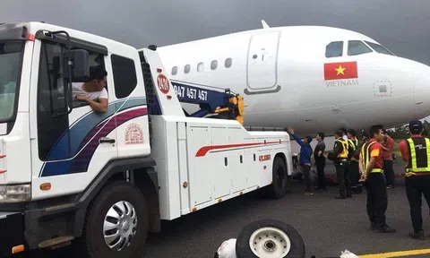 Máy bay Vietjet Air rơi lốp ở sân bay Buôn Ma Thuột hạ cánh thế nào?