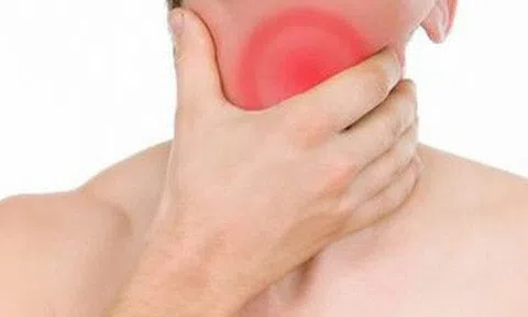 16 tuổi mắc ung thư vòm họng do thói quen mà rất nhiều đàn ông Việt đang mắc